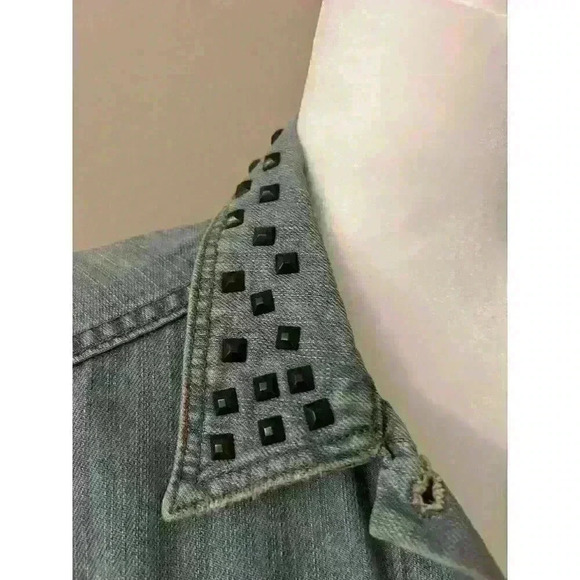 Rock & Republic Denim HITCHIKER Studded Distressed Jacket Size Small - Picture 4 of 11